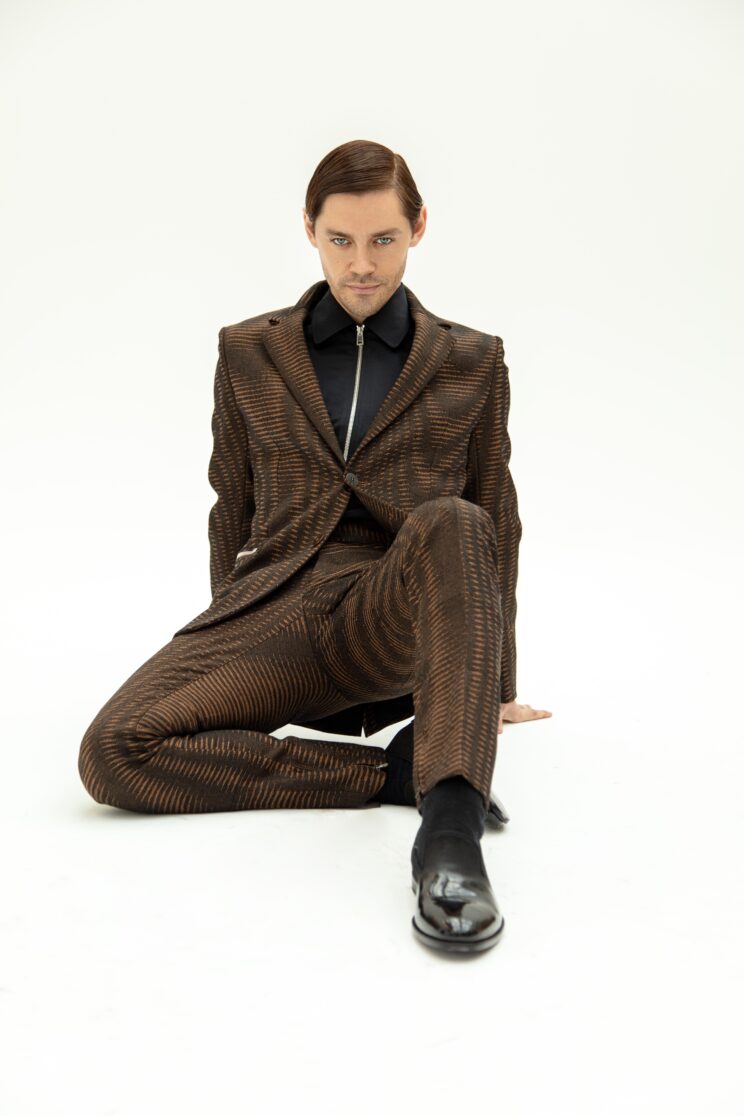 TOM_PAYNe male photo retouched ytj