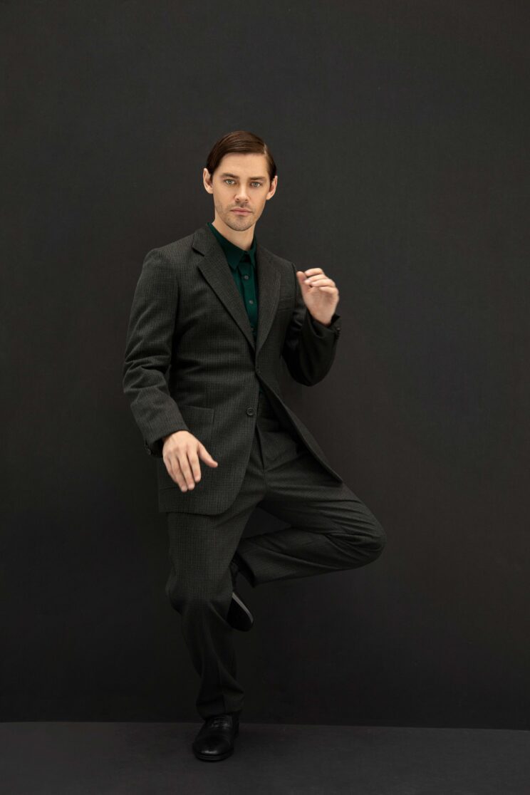 TOM_PAYNe male photo retouched trh